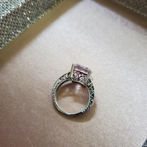 10k White Gold Pink Topaz Ring - Picture 5 of 10